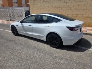 Tesla Model 3 2024 Premium