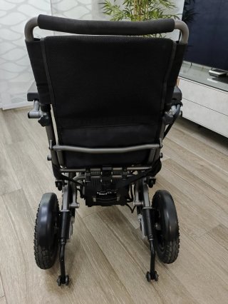 Silla de ruedas eléctrica KITTOS CITY. Como nueva.