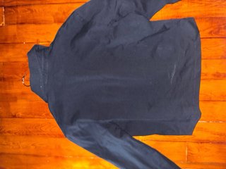 Zara Camisa Negra Manga Larga polo bad bunny