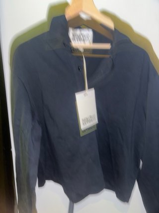 Zara Camisa Negra Manga Larga polo bad bunny