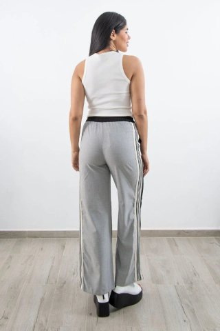 Pantalón Jogger Bicolor con Franjas