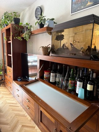 Mueble TV y botellero madera