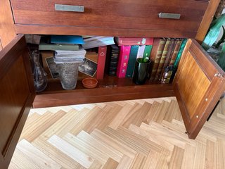 Mueble TV y botellero madera
