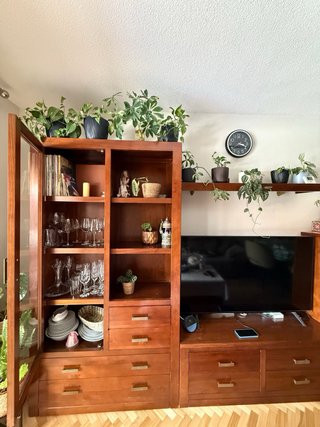 Mueble TV y botellero madera
