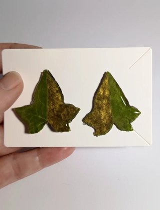 Pendientes hiedra verde y dorada