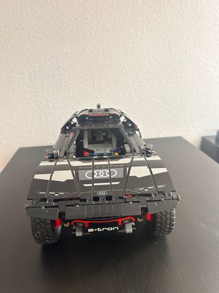 Lego 42160 Audi RS Q e-tron
