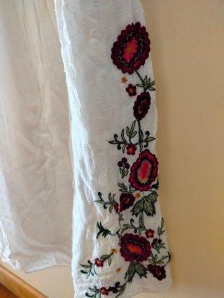 Vestido de Zara bordados