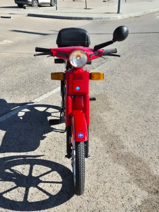Vespino ALX Roja con Baúl