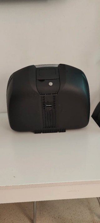 Baúl SH44 Negro con 2 llaves