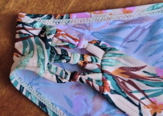 Bikini estampado floral talla 46