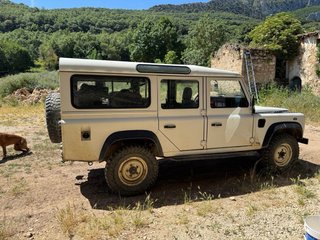 Land Rover Defender 2004