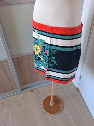 Falda corta Promod T.44 sin usar