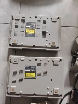 Lote 2 Console PlayStation 1 + cavi + 3 controller