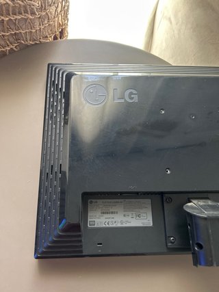 Monitor LG Flatron L222WS 22 Plata