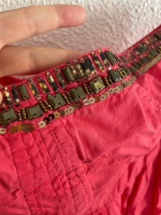 Vestido palabra de honor con pedrería