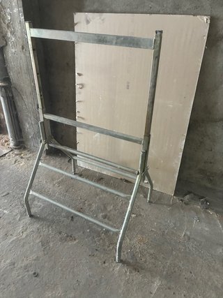 Caballetes altos metálicos