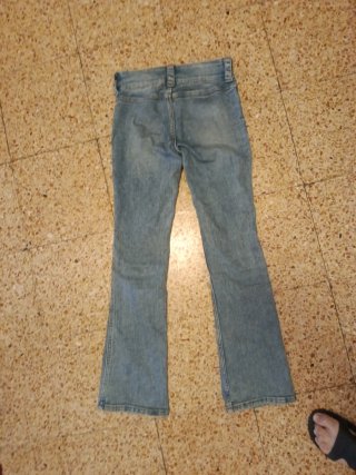 Pantalones vaqueros campana