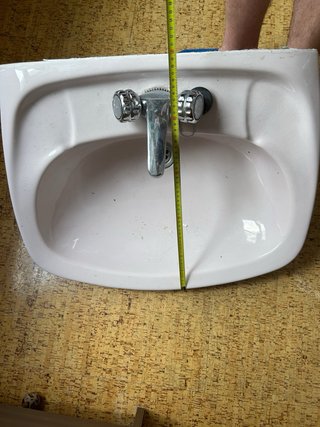Lavabo Roca Rosa Cerámica, con grifo.