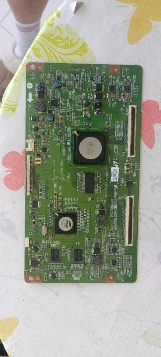 Fuentes y main board diferentes