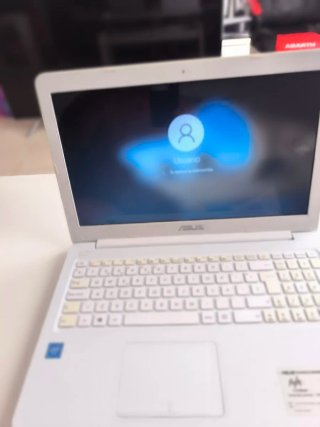 Portátil ASUS Blanco