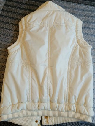 Chaleco blanco acolchado