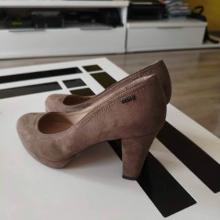 Zapatos de vestir Mustang marrones