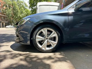 SEAT Leon 2021