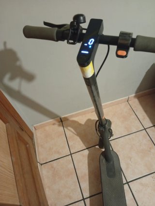 Patinete eléctrico en buen estado
