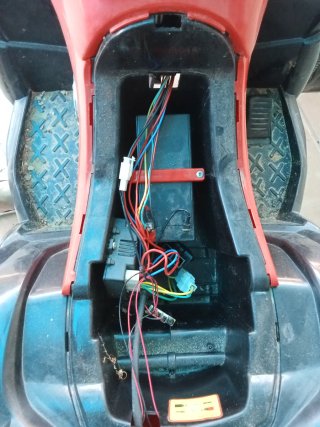 Quad infantil eléctrico