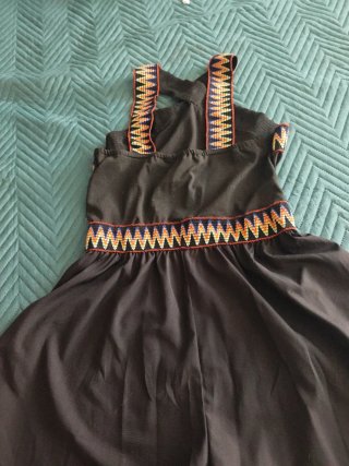 Mono corto verano negro con bordado