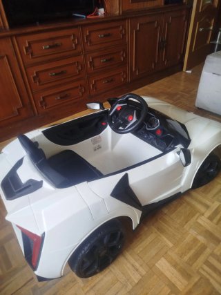 Coche Eléctrico Infantil Lamborghini.