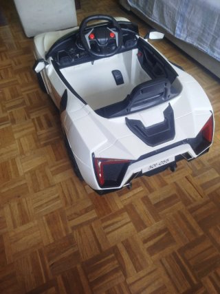 Coche Eléctrico Infantil Lamborghini.