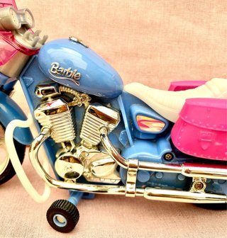 Moto Barbie tipo Harley Davidson azul