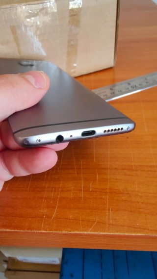 OnePlus 3T (A3003) 6GB/64GB – Per ricambi