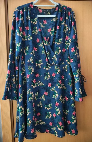 Vestido floral azul Primark Talla 44