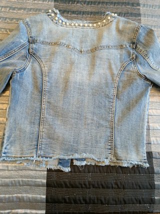 Chaqueta vaquera NKN Jeans con perlas
