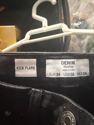 Pantalón Bershka negro