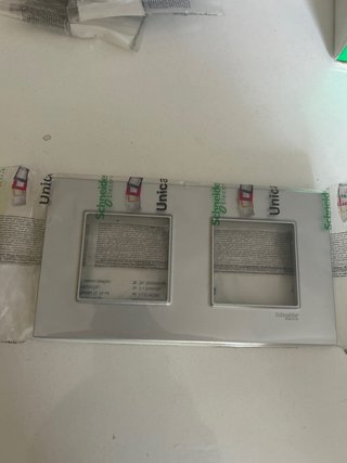 Marco embellecedor Unica Schneider Electric