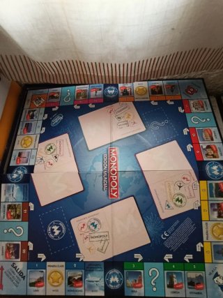 Monopoly Here & Now Edición Mundial