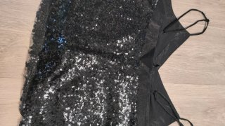Top lentejuelas negro tirantes finos