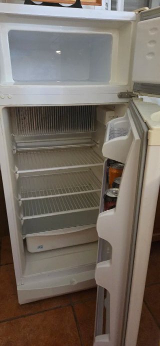 Frigorífico de gas Butsir