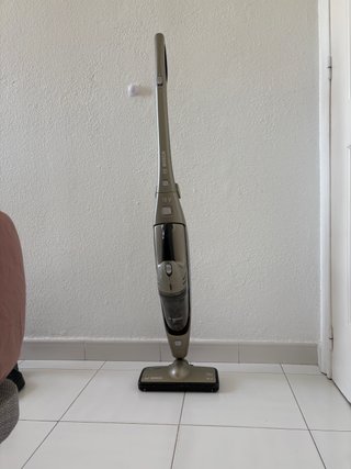 Aspiradora Bosch 18V sin bolsa y cable