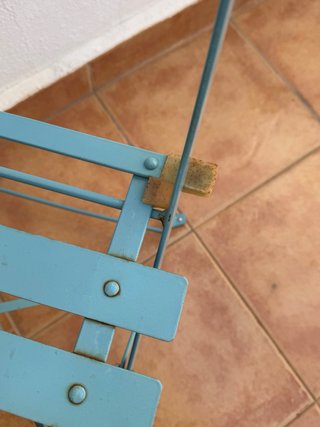Mesa y 2 Sillas metálicas plegables Azul