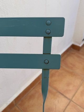 Mesa y 2 Sillas metálicas plegables Azul