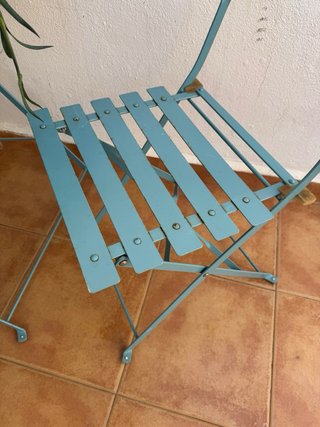 Mesa y 2 Sillas metálicas plegables Azul