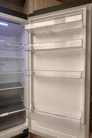 Nevera combi LG thinQ acero inox