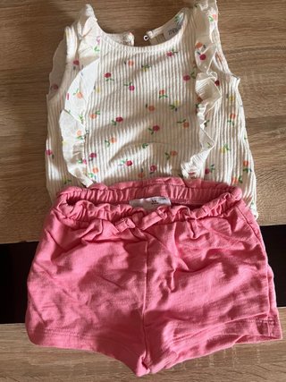 Conjunto bebé Zara body y shorts 6-9 meses