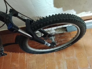 Bici de montaña  funciona horquilla nueva
