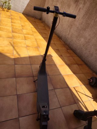 Patinete eléctrico plegable negro