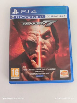 PS4 Slim Negra + Mando + Juegos